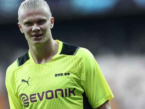 尤文客战博洛尼亚大名单：弗拉霍维奇伤缺！伊尔迪兹、图拉姆在列（尤文客战博洛尼亚名单出炉：弗拉霍维奇因伤缺席，伊尔迪兹、图拉姆入选）