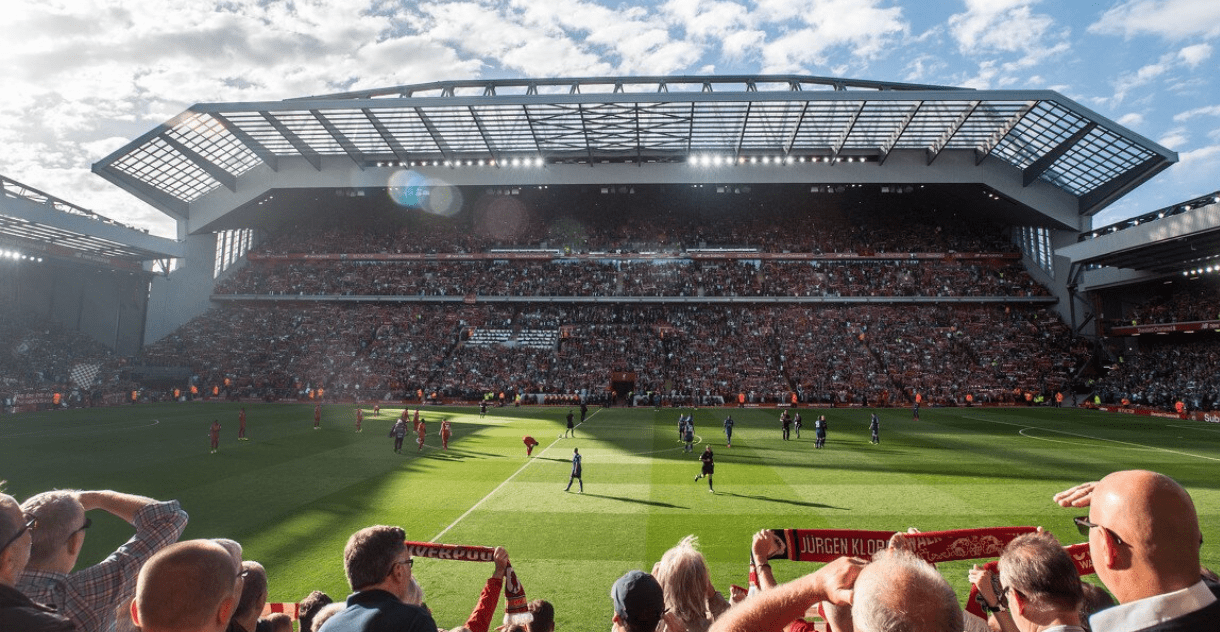 黄希扬：冲超后一直处于兴奋激动状态，身体允许的话会继续踢