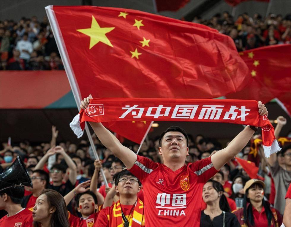 足球中超高层会议召开，讨论联赛未来（中超高层会议召开 商讨联赛未来走向）