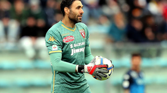 联合国难民署75周年慈善之夜在沪举行，杨扬陈露等体坛明星助阵