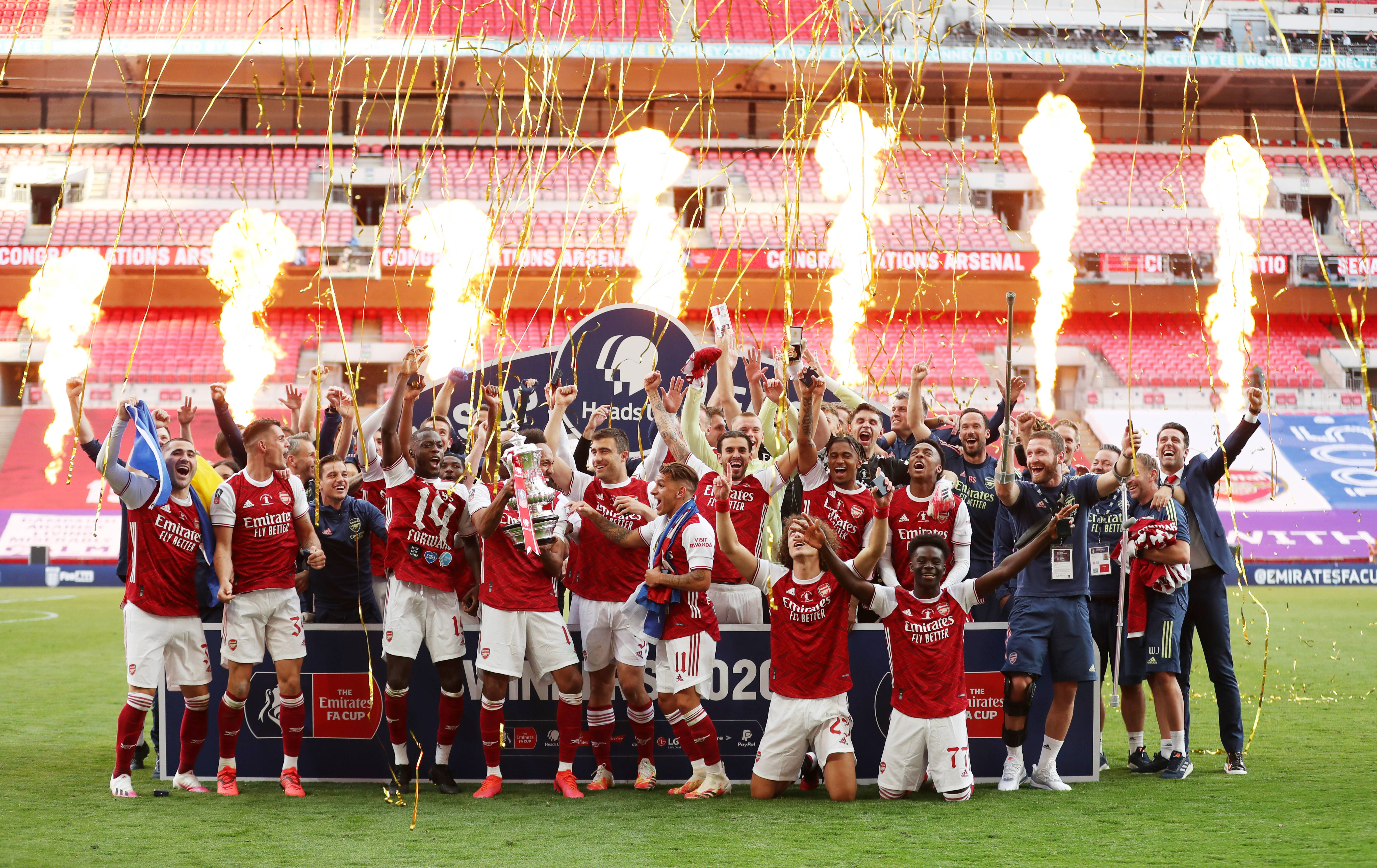 TA：桑切斯最近在逐渐进步，他已成为英超最可靠的门将之一