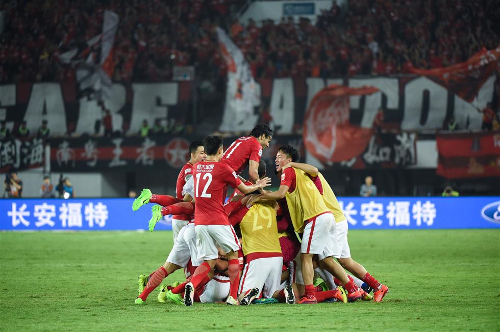 马卡：相比赫伊森，德拉富恩特更信任拉波尔特与勒诺尔芒（马卡：与赫伊森相比，德拉富恩特更倚重拉波尔特和勒诺尔芒）