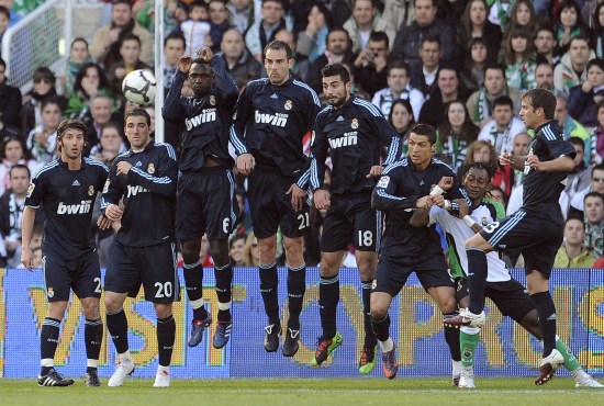 年度进球榜：姆巴佩60球并列第6 5场超9球有望历史第2