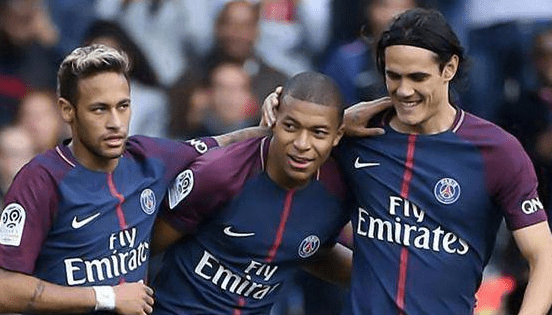 美记：文班亚马和卡斯尔均参加马刺完整训练，后者或明天复出