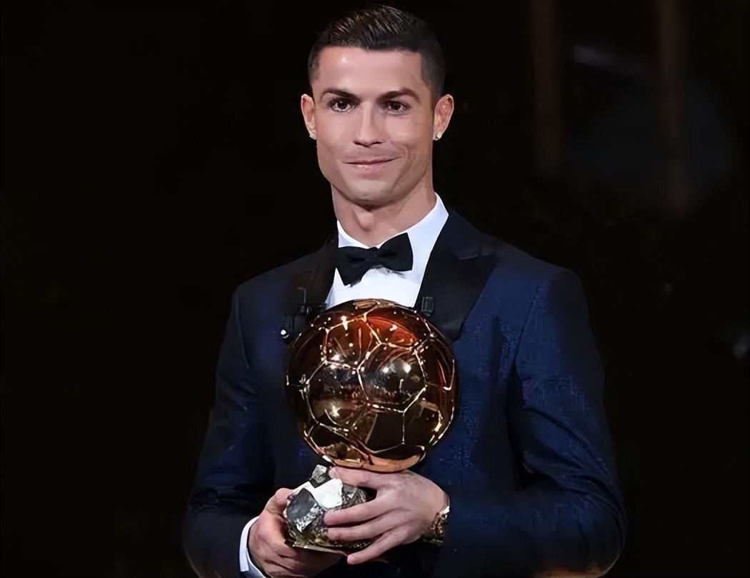 拉波尔塔：已与欧足联协商在诺坎普踢欧冠，对获准持乐观态度（拉波尔塔：已与欧足联沟通在诺坎普进行欧冠，审批前景乐观）